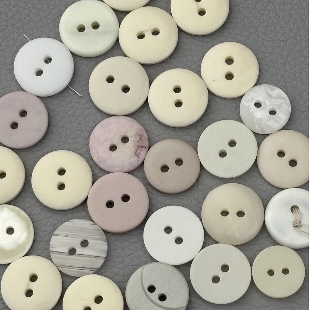 Vintage & Modern 145Pc Sew‎ Button Lot  Ivory Cream Neutral Round 2-Hole Plastic